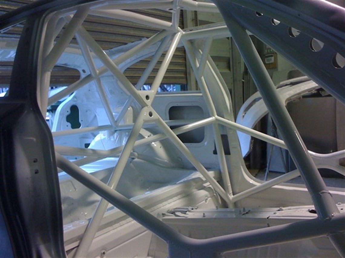 bmw-1-series-race-car-endurance-spec