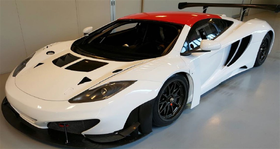 mclaren-mp4-12c-gt3-race-car