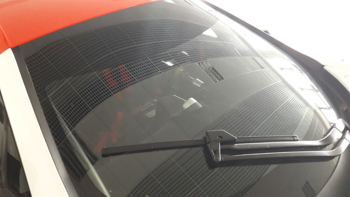 mclaren-mp4-12c-gt3-race-car