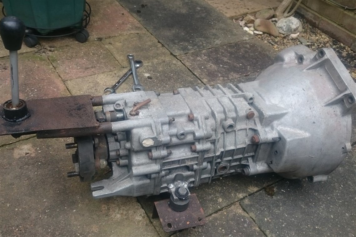 bmw-e30-getrag-262-cr-dogleg-gearbox