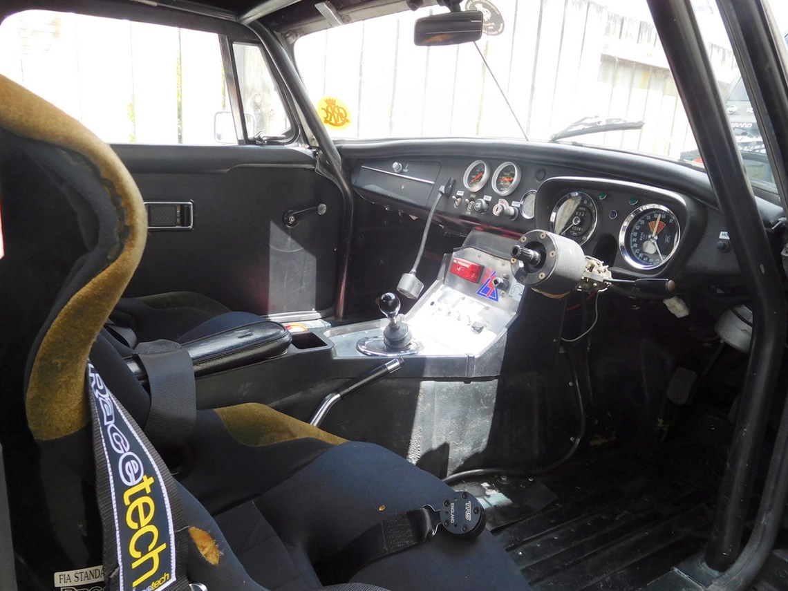 Easier entry & exit with Q/D wheel boss