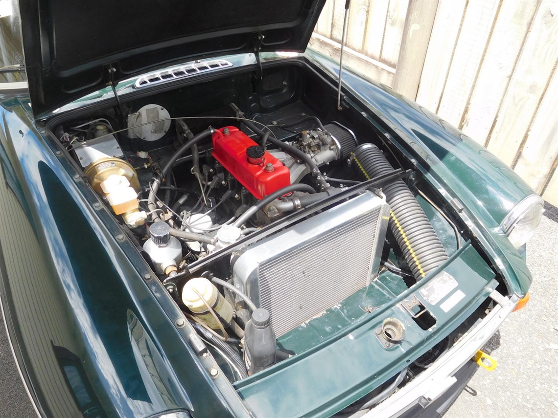classic-72-mgb-targa-nz-ex-ray-hartley-car