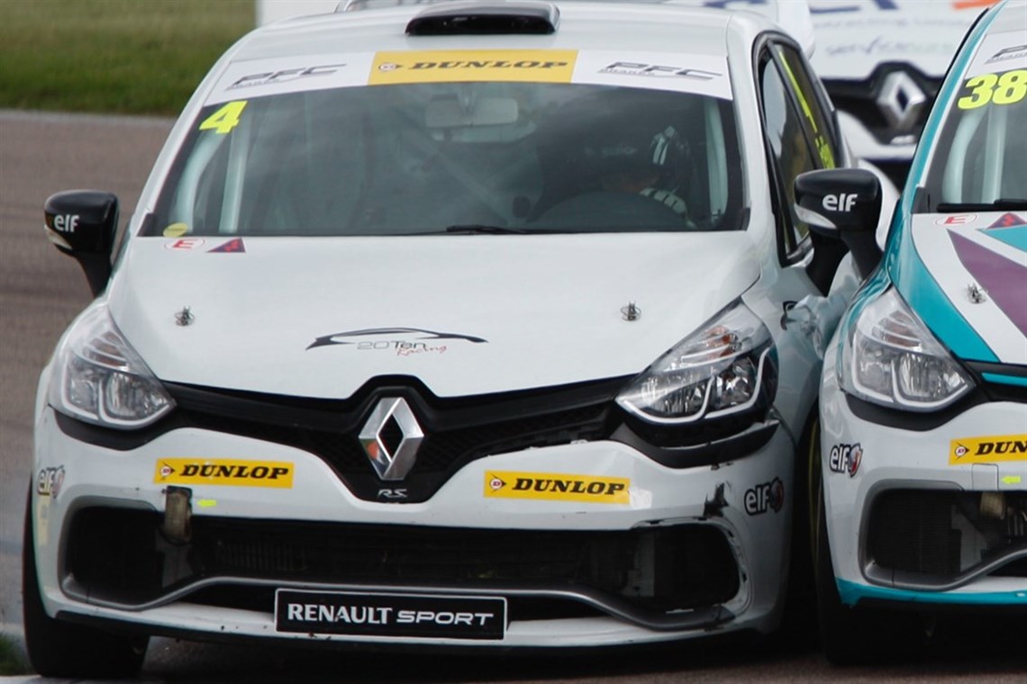 23-car-grid-for-renault-uk-clio-cup-openers