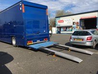 renault-premium-2006-18-tonne-race-transporte