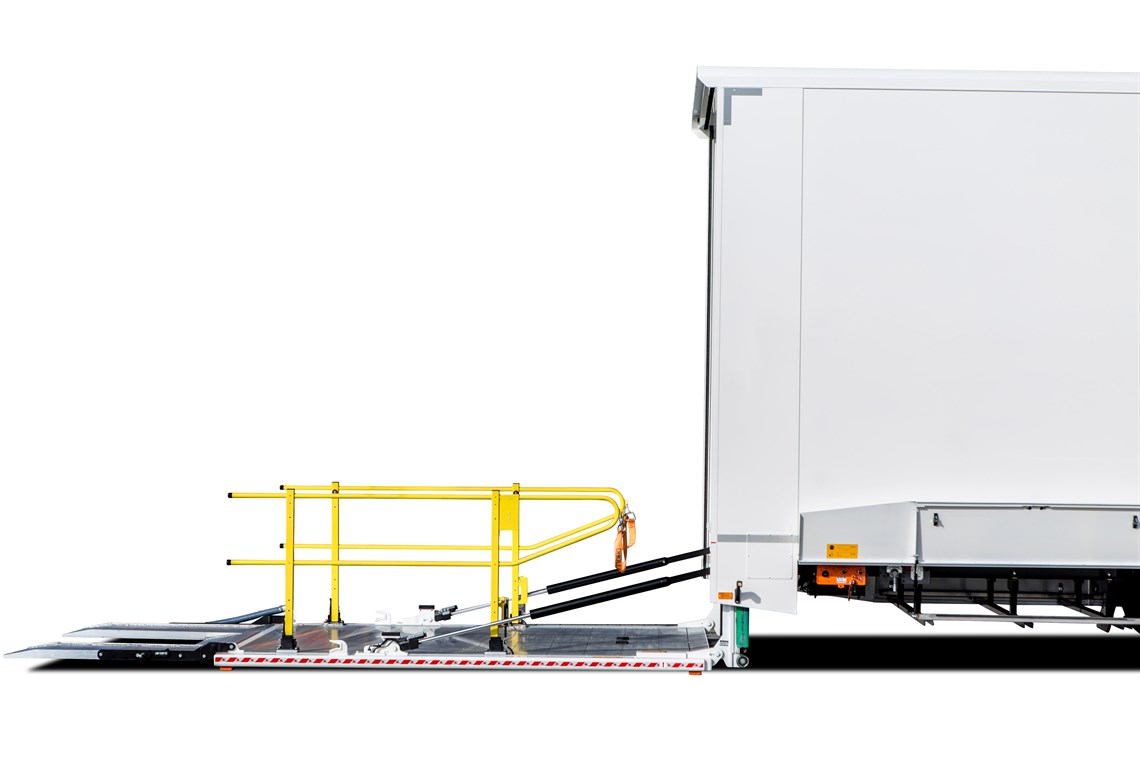 in-stock-racetrailer-2nd-flex-deck-and-office