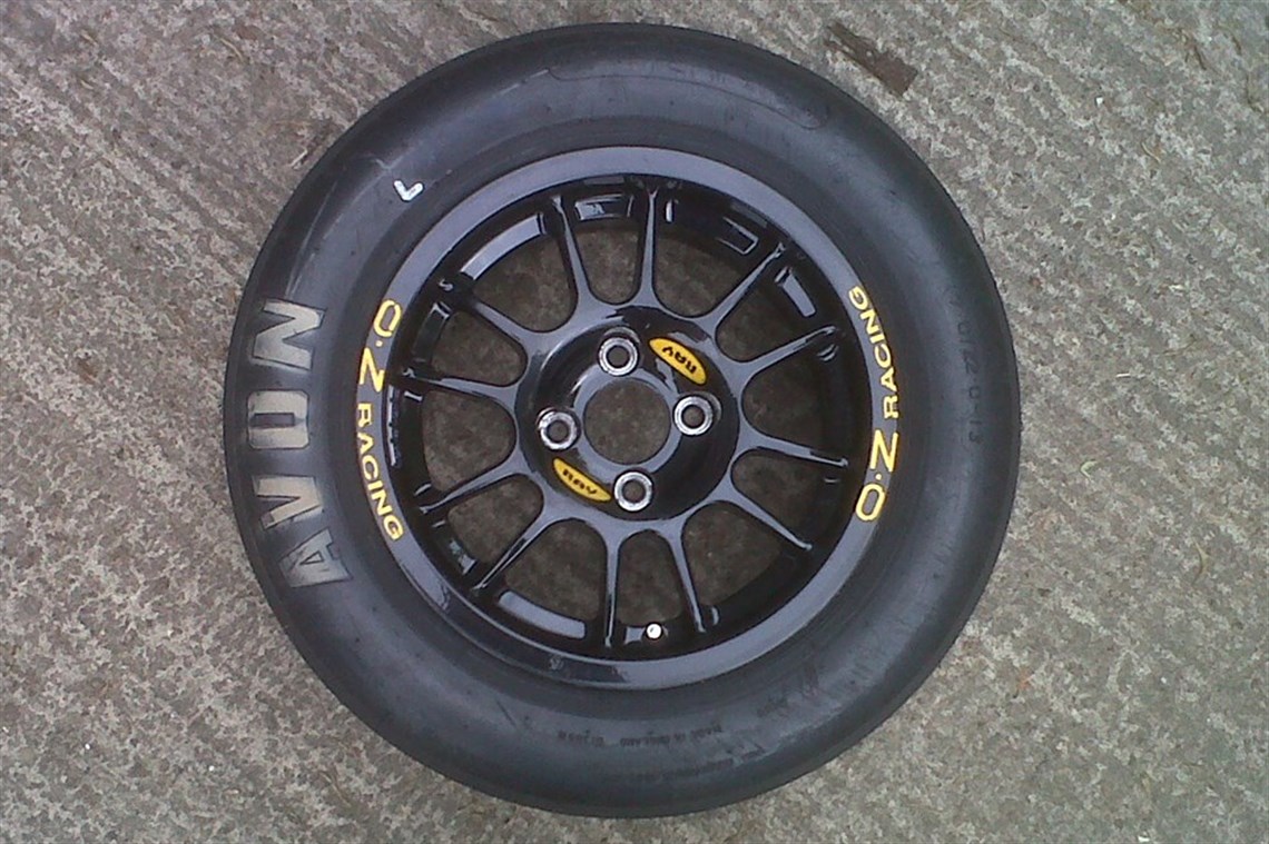 ray-oz-racing-alloy-wheels