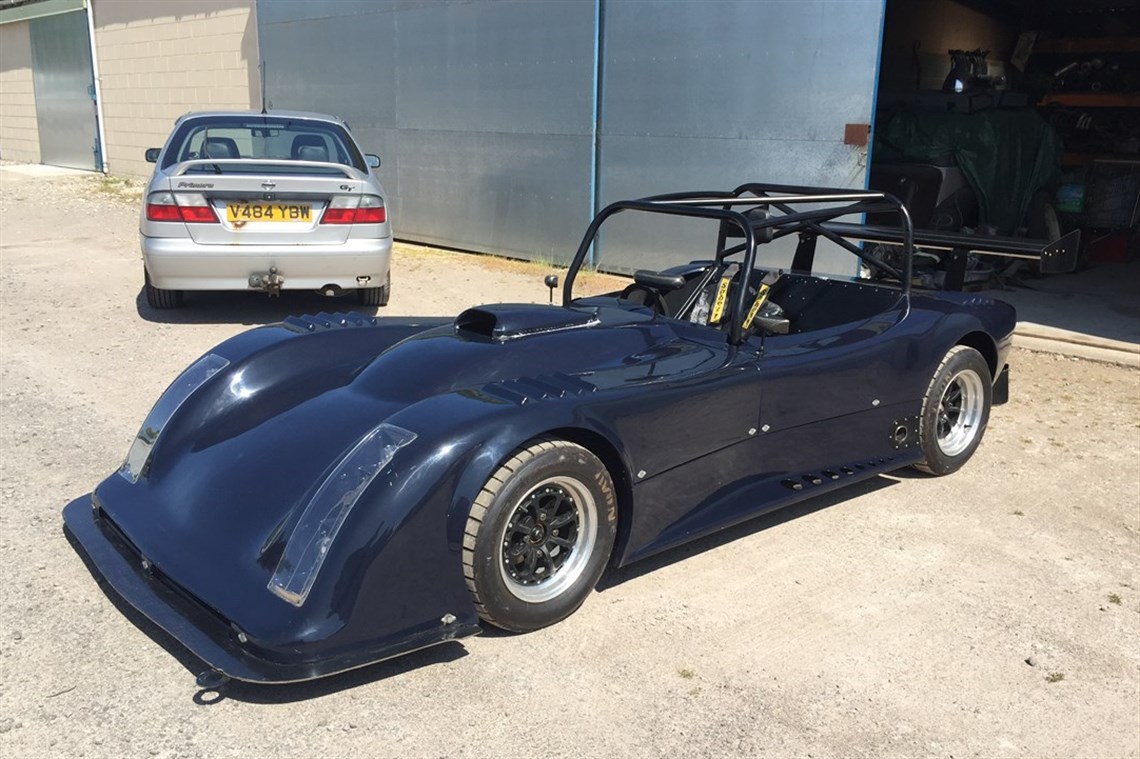 mnr-yamaha-r1---road-registered-sports-racer