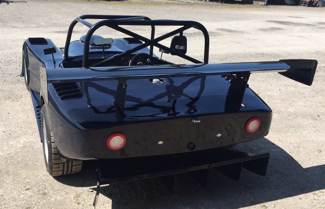 mnr-yamaha-r1---road-registered-sports-racer