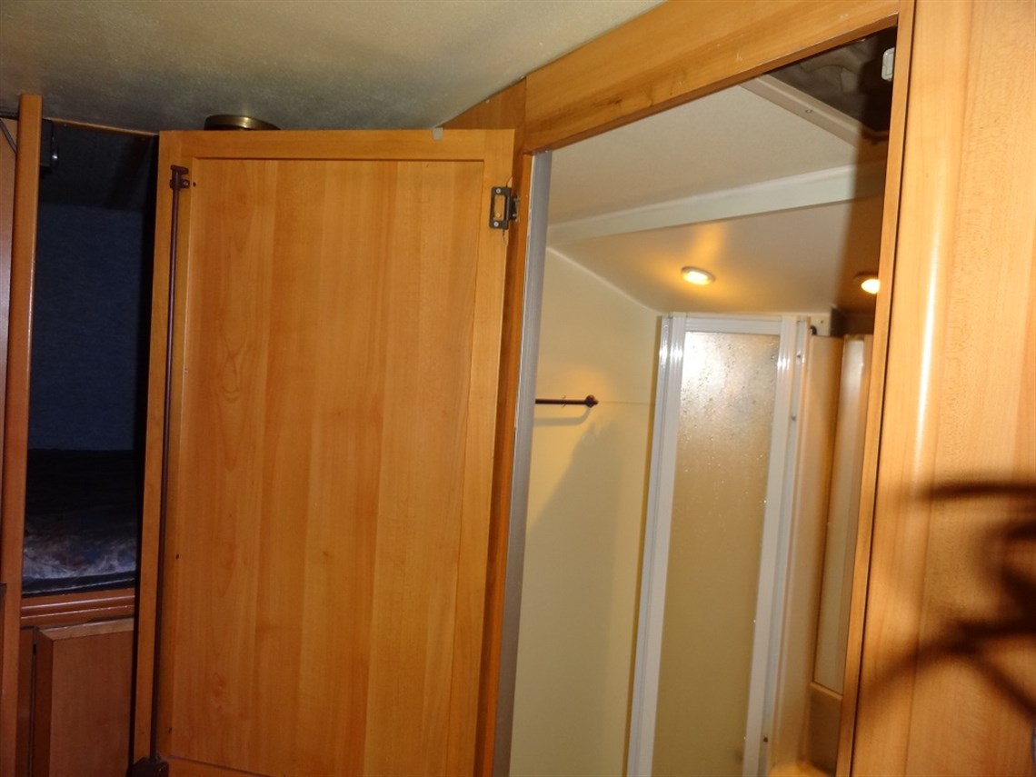 motorhome-race-car-transporter-2-cars