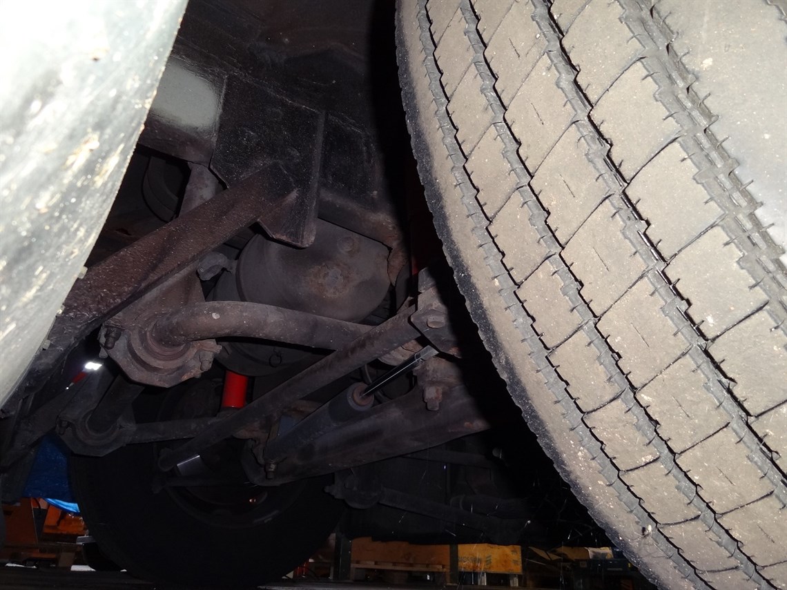 motorhome-race-car-transporter-2-cars