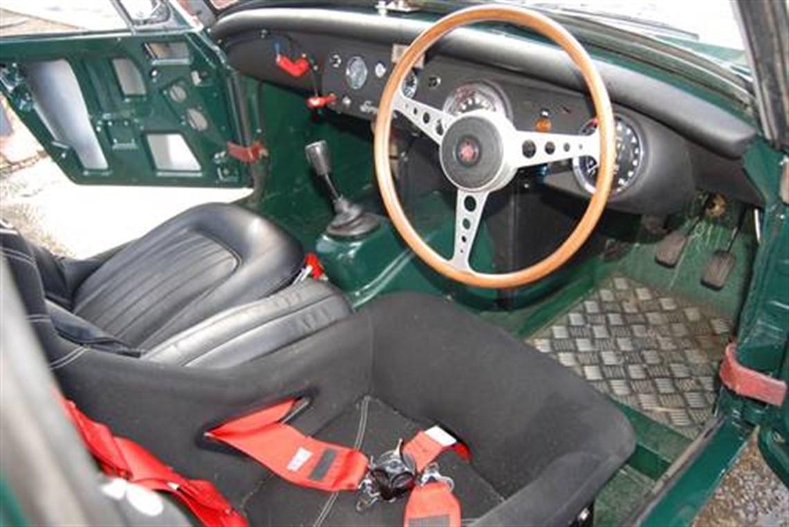 austin-healey-sprite-ashley-gt
