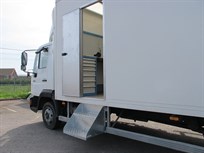 man-75t-two-car-race-truck