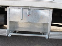 man-75t-two-car-race-truck