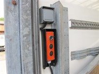 man-75t-two-car-race-truck