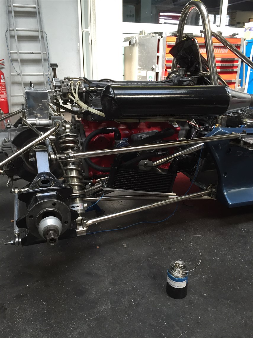 chevron-b38-f3-toyota