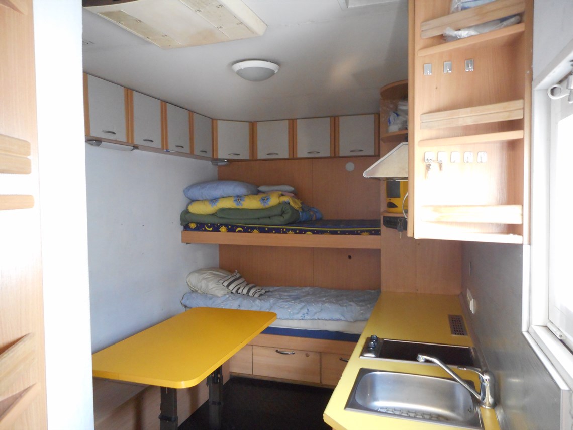 touring-car-race-transporter