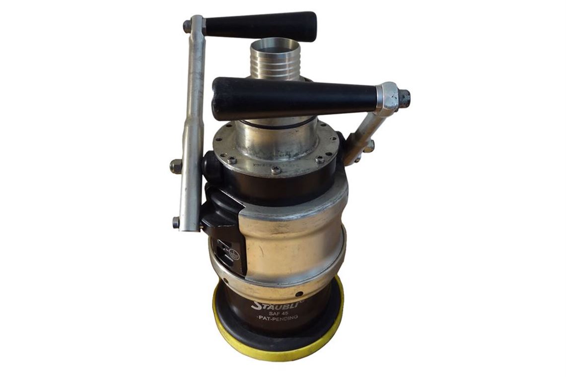 pit-stop-refueling-co-axial-socket-system