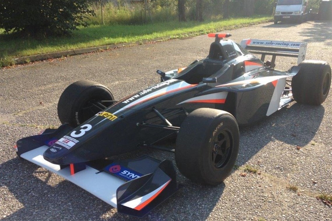 lola-b9950-f3000-2004---sold