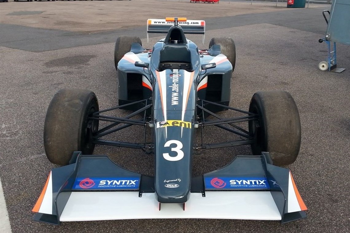 lola-b9950-f3000-2004---sold