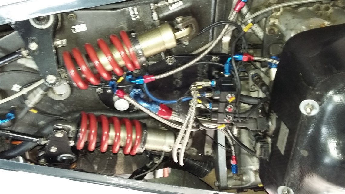 lola-b9950-f3000-2004---sold