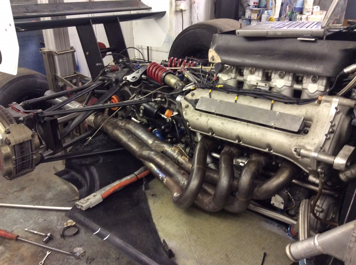 lola-b9950-f3000-2004---sold