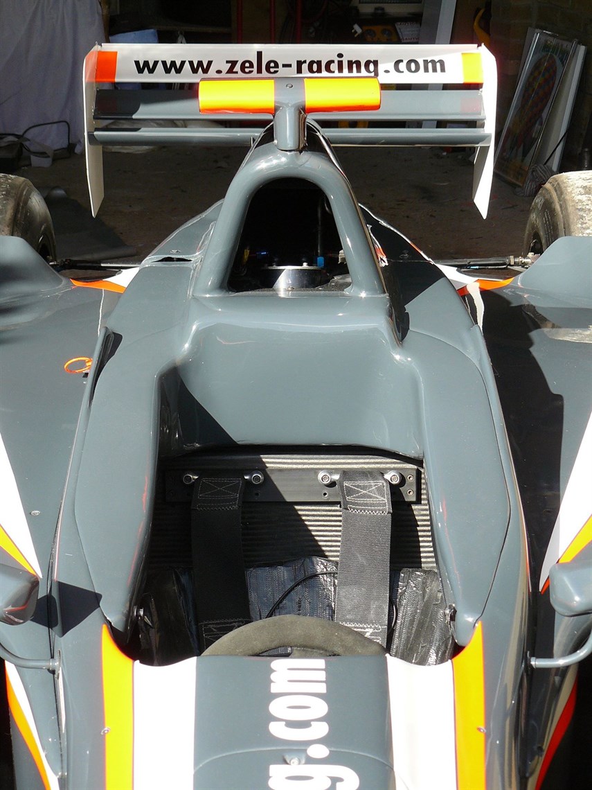 lola-b9950-f3000-2004---sold