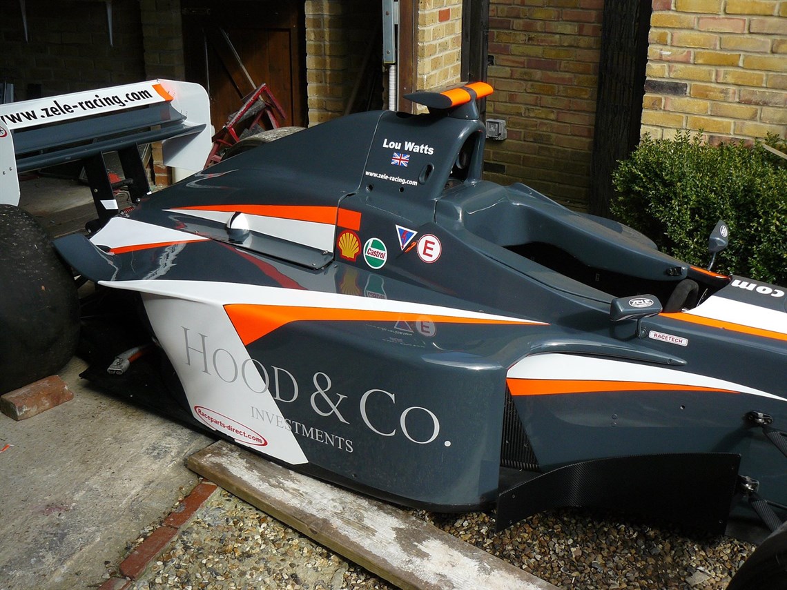 lola-b9950-f3000-2004---sold