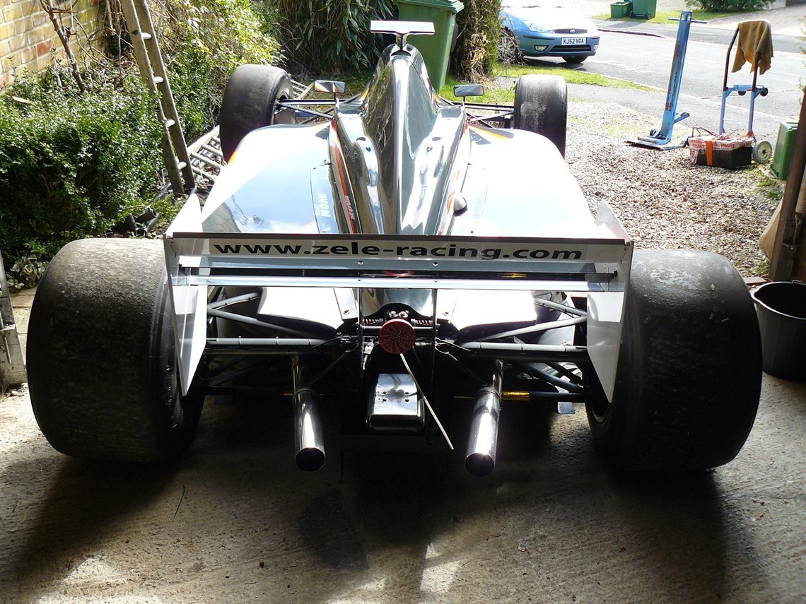 lola-b9950-f3000-2004---sold