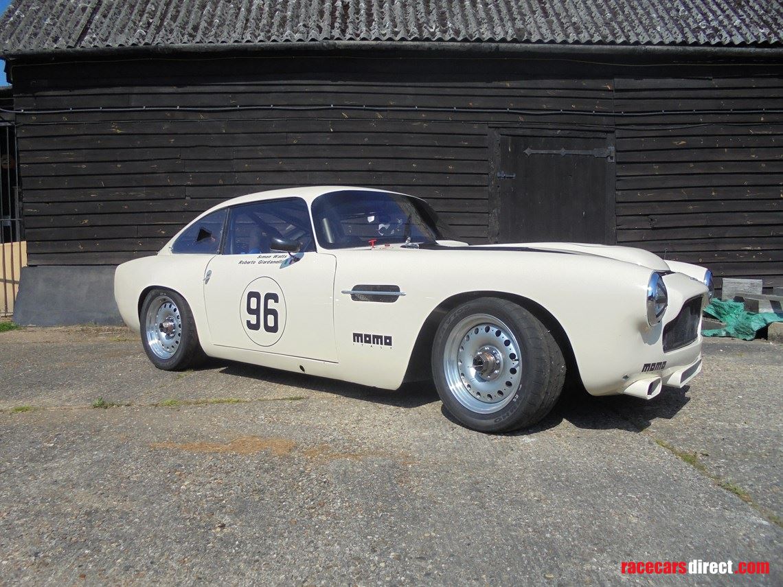 aston-martin-db4-lightweight