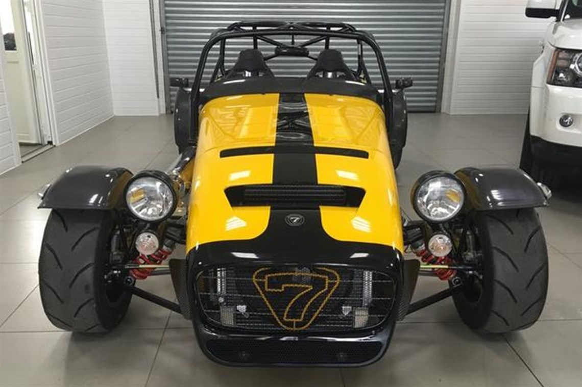 caterham-seven-20-2dr-620r-sv-widebody-vat-qu