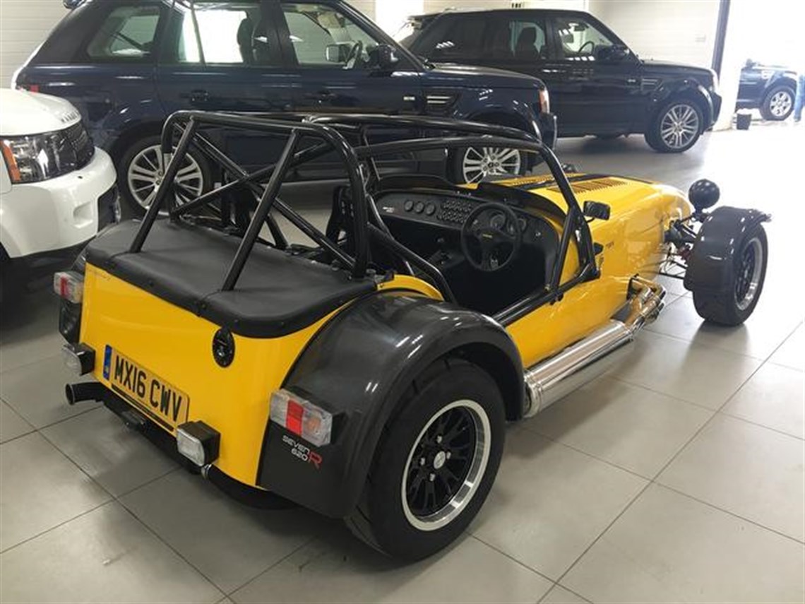caterham-seven-20-2dr-620r-sv-widebody-vat-qu