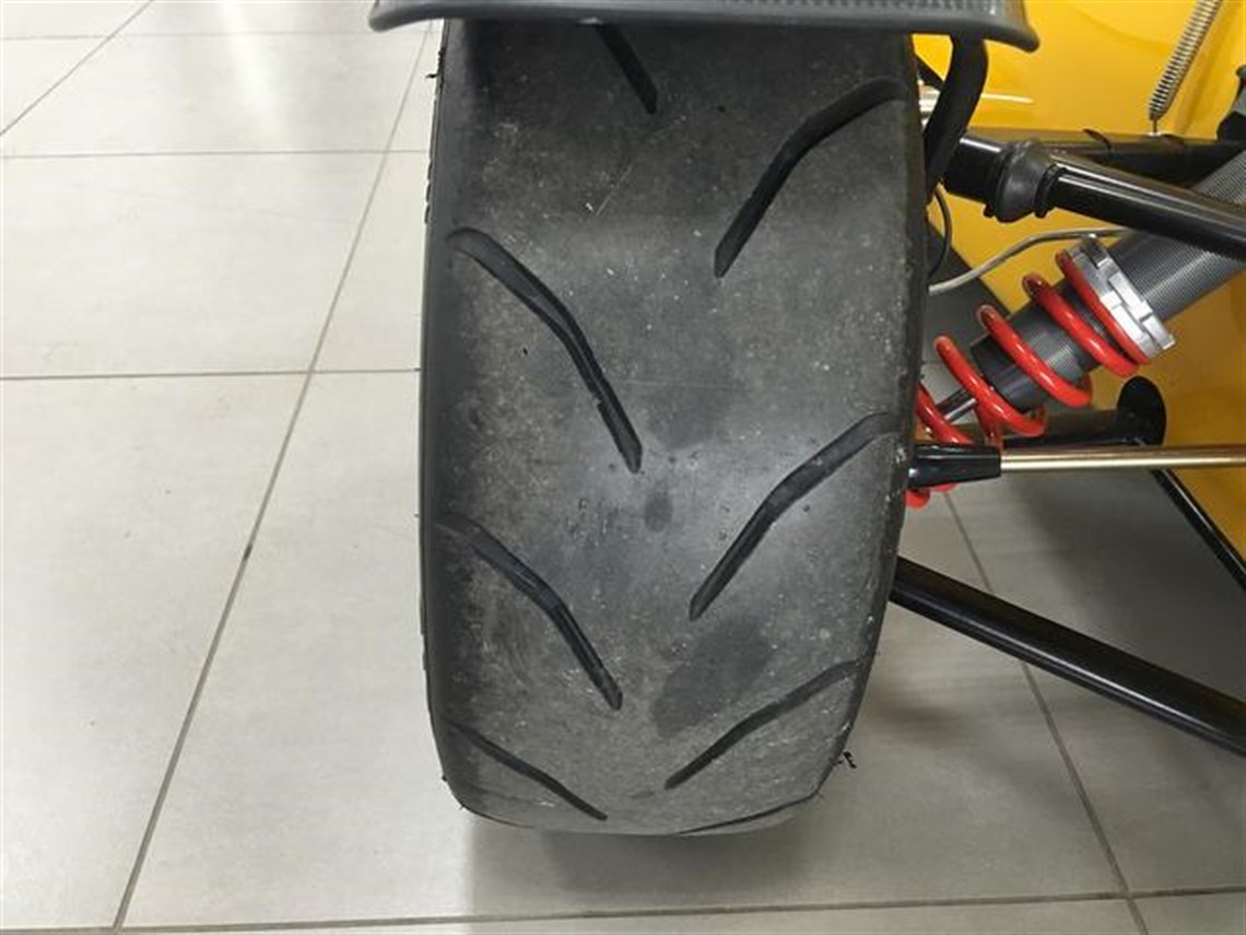 caterham-seven-20-2dr-620r-sv-widebody-vat-qu