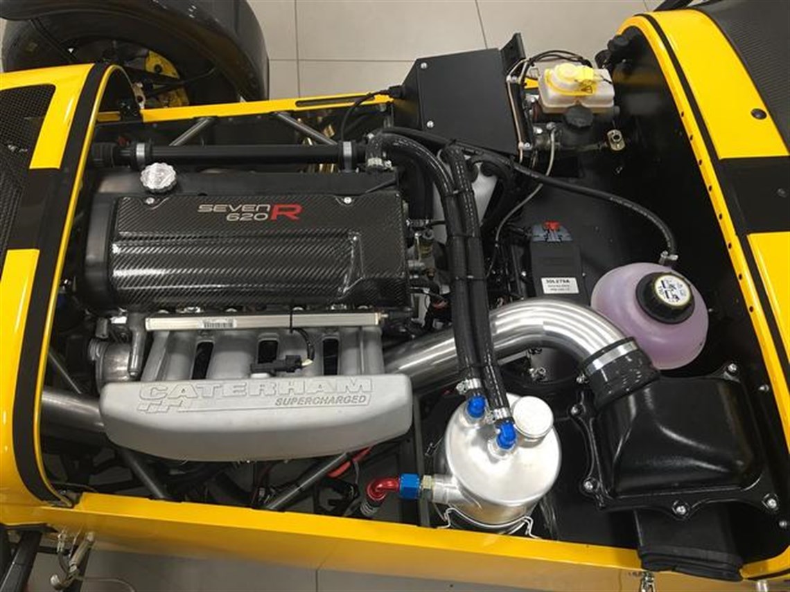 caterham-seven-20-2dr-620r-sv-widebody-vat-qu