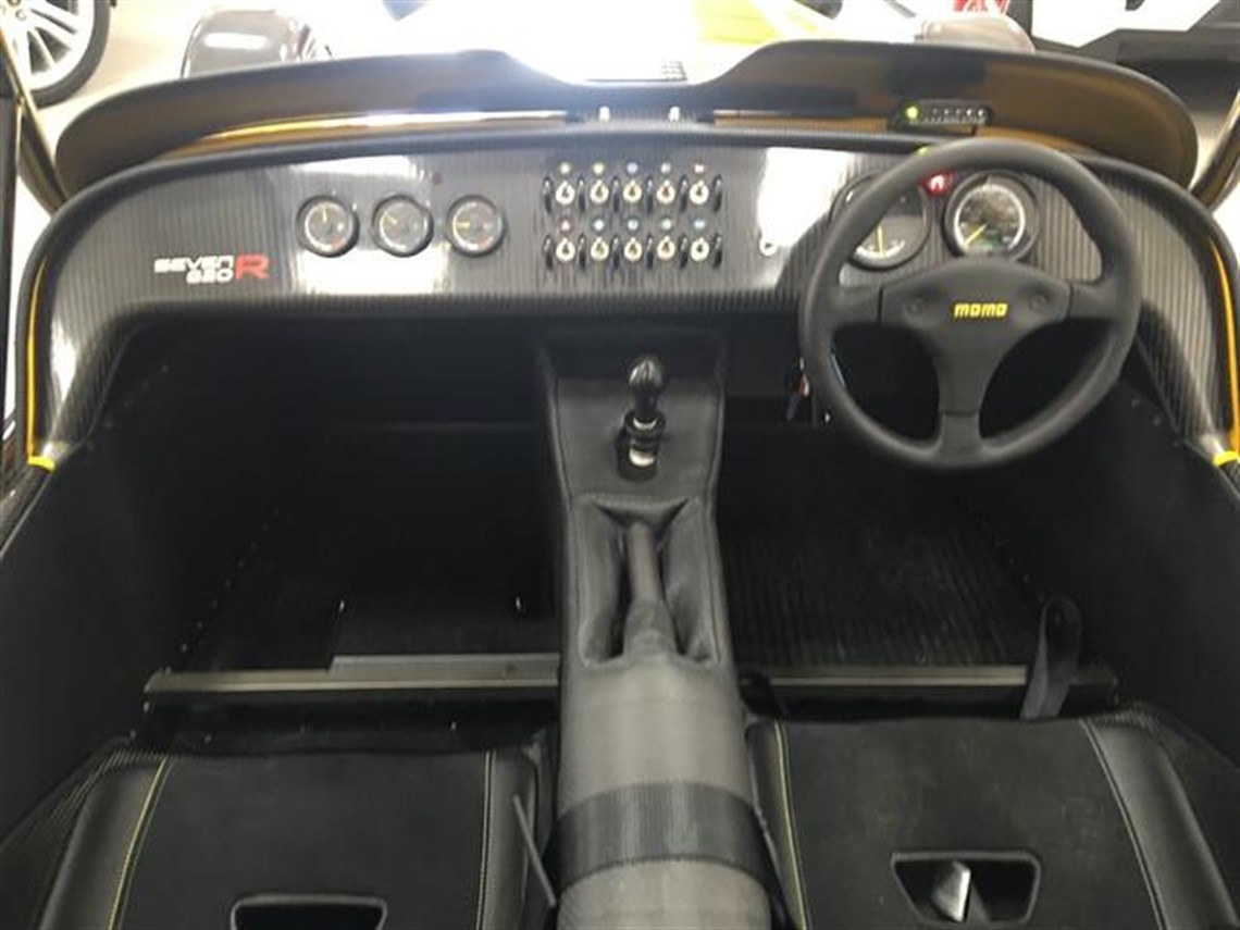 caterham-seven-20-2dr-620r-sv-widebody-vat-qu