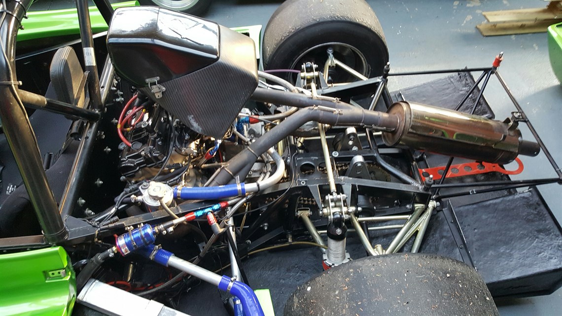 radical-pr6---complete-high-spec-car-minus-en