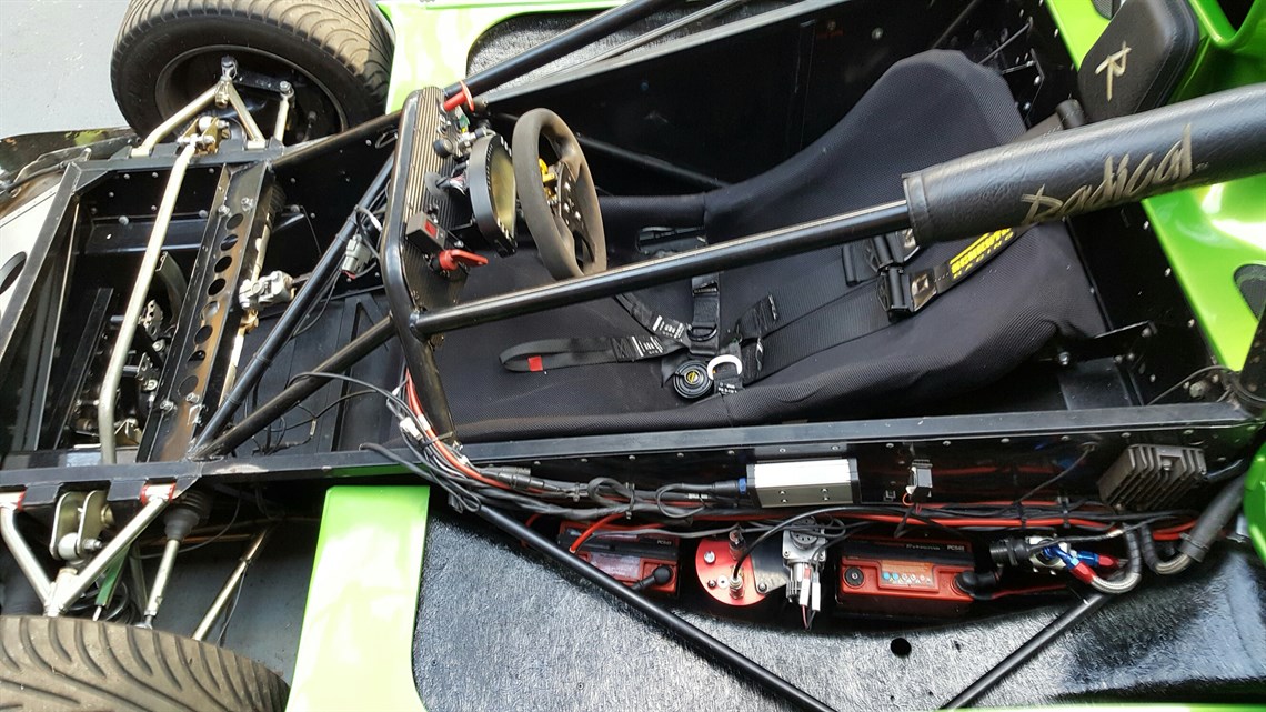 radical-pr6---complete-high-spec-car-minus-en