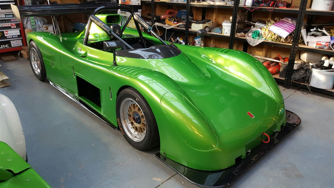 radical-pr6---complete-high-spec-car-minus-en