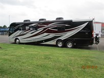 fleetwood-revolution-motorhome-42w