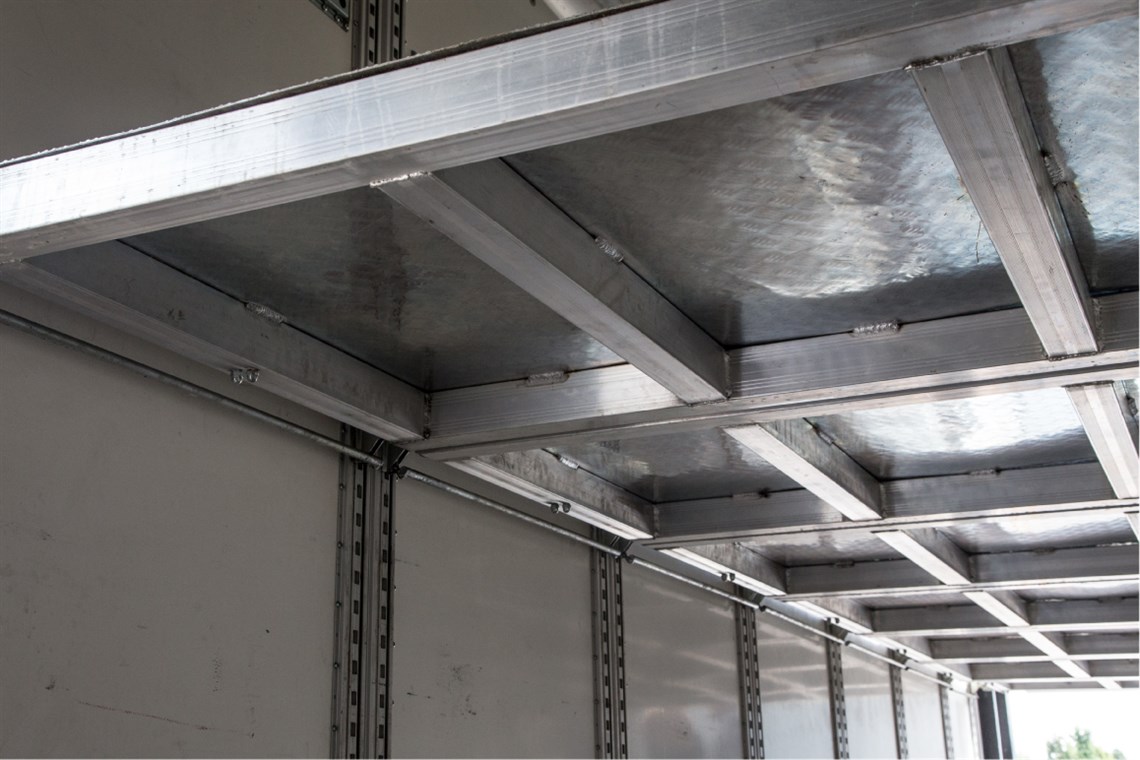 ferrari-racetrailer-double-deck-will-fit-5-to