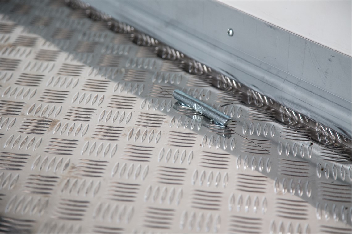 ferrari-racetrailer-double-deck-will-fit-5-to