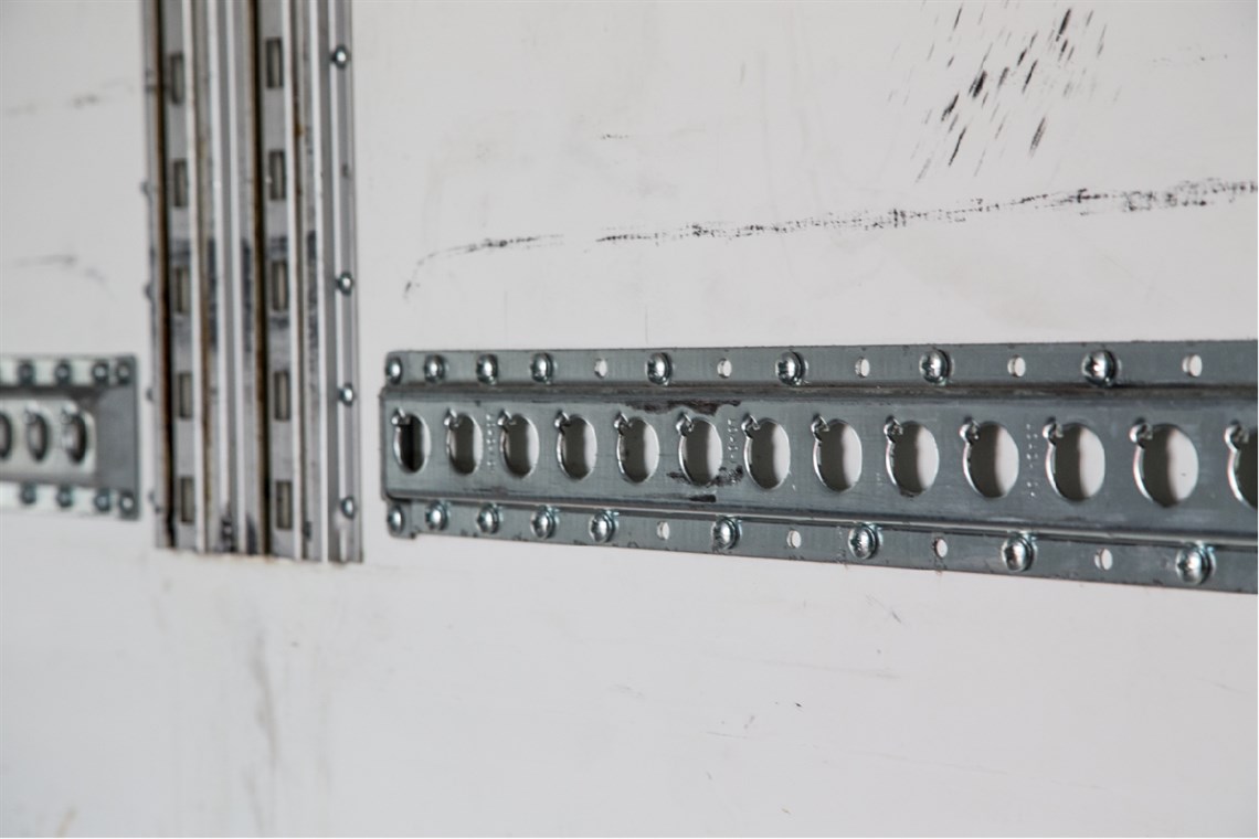 ferrari-racetrailer-double-deck-will-fit-5-to