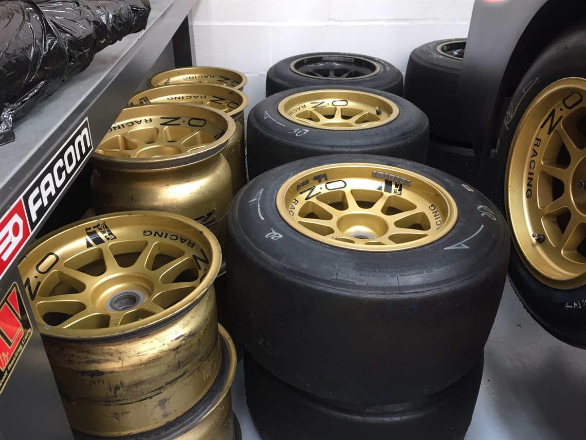 wolf-gb-08-sports-prototype-cars-offers-invit