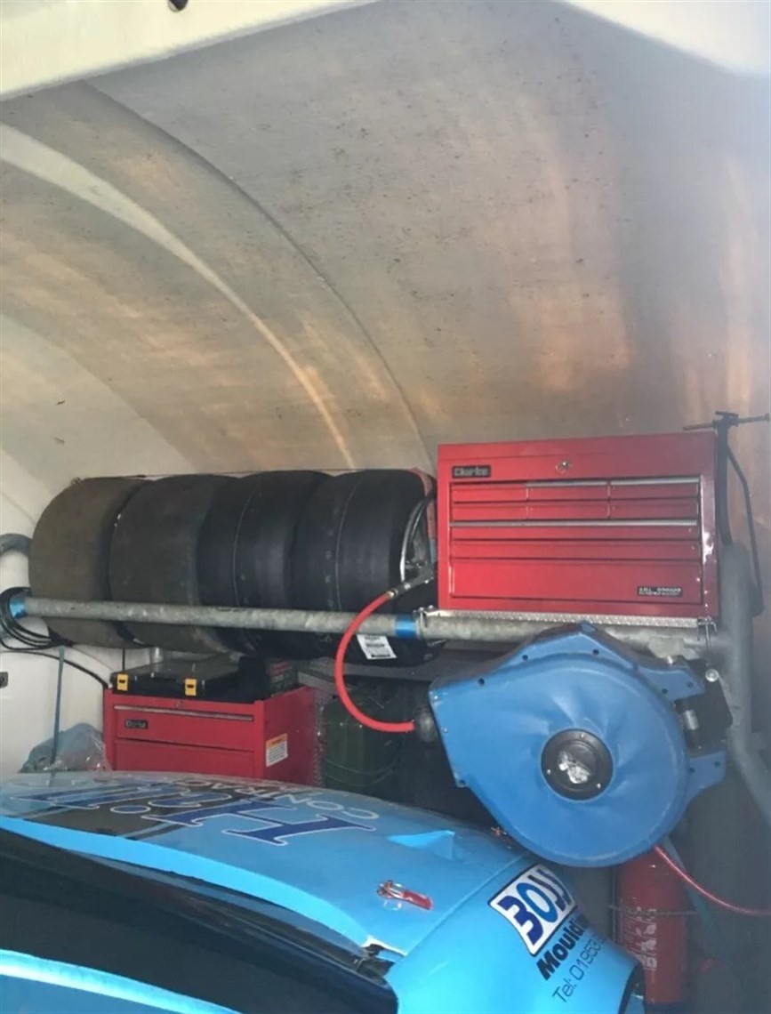 brian-james-race-transporter-4