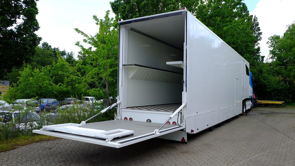 truck-and-newly-restored-race-trailer