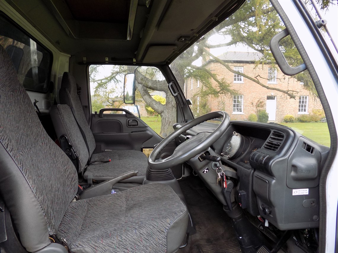 isuzu-nqr-75-ton-race-truck---sold