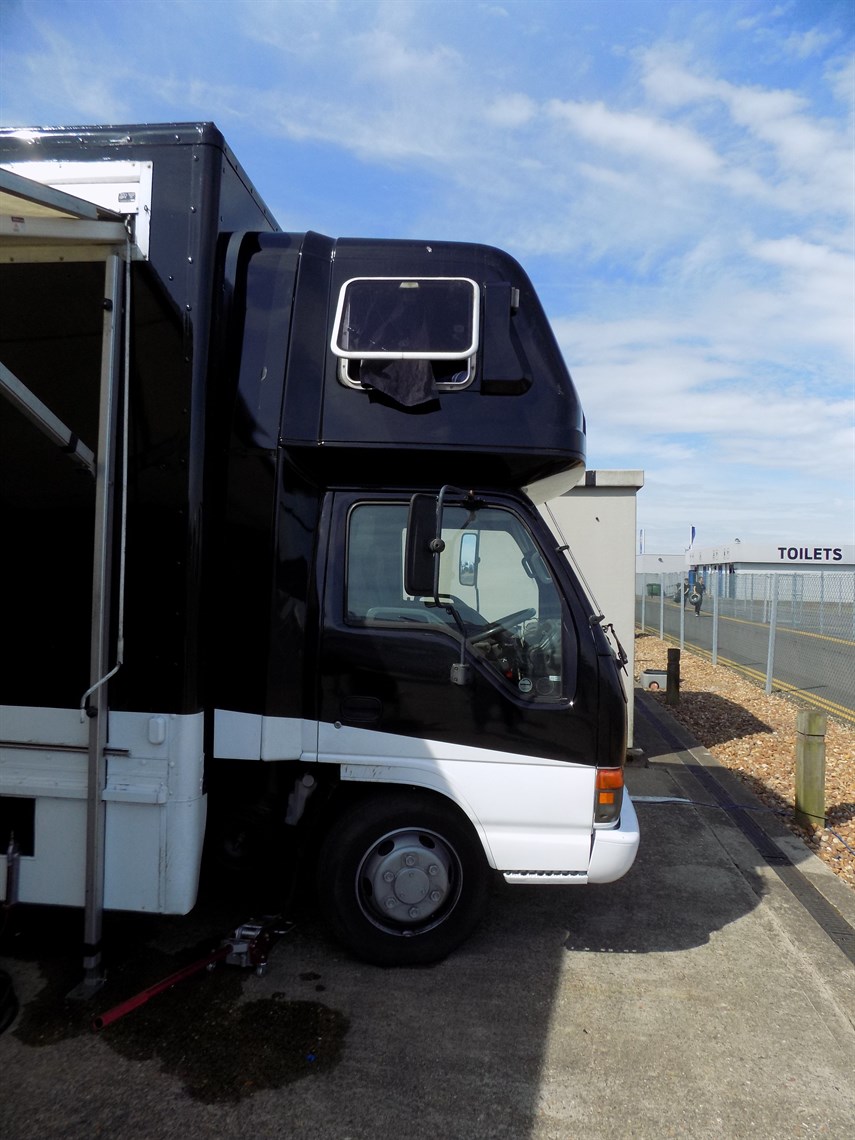 isuzu-nqr-75-ton-race-truck---sold