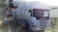 scania-18t-rigid-3-car-transporter-with-livin