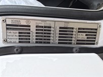 scania-18t-rigid-3-car-transporter-with-livin