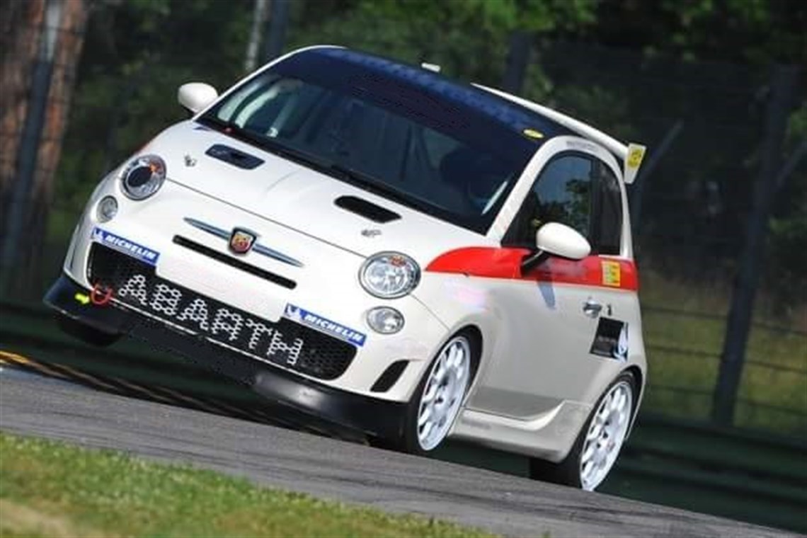 abarth-500-trofeo-assetto-corse