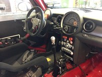 mini-challenge-r56-car-modified-for-endurance